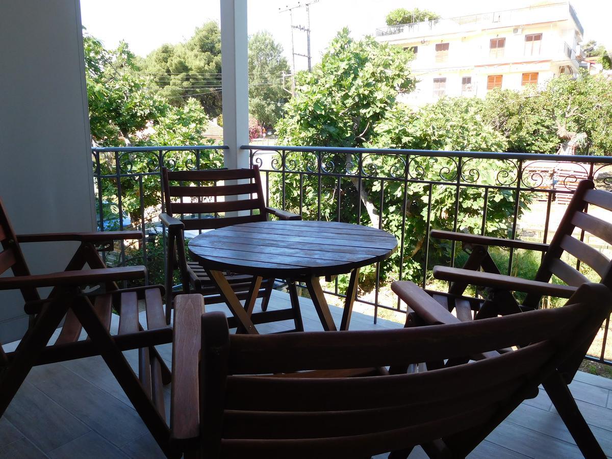 Hotel Vozina Metamorfosi  Exterior foto